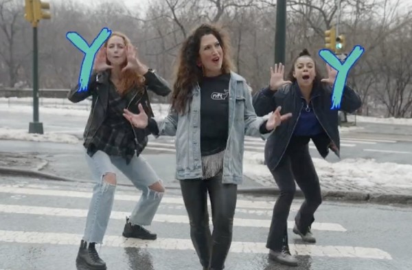 Mark Zuckerberg&rsquo;s Sister Sings to Crypto