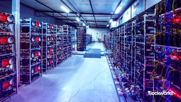 Riot plots aggressive hashrate growth via latest MicroBT deal